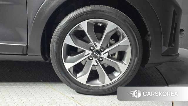 Kia Stonic id 4318272 из Кореи 13
