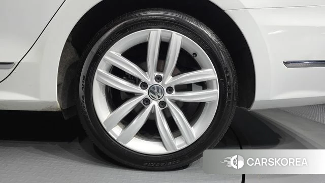 Volkswagen The New Passat id 4525760 из Кореи 13