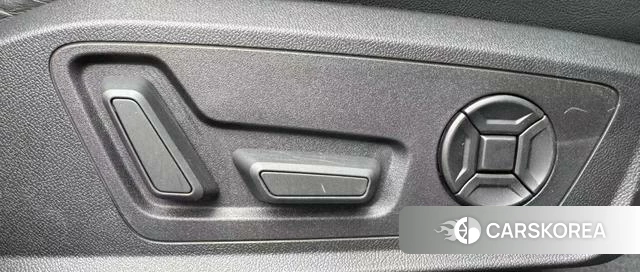Audi A6L id 4300419 из Китая 13