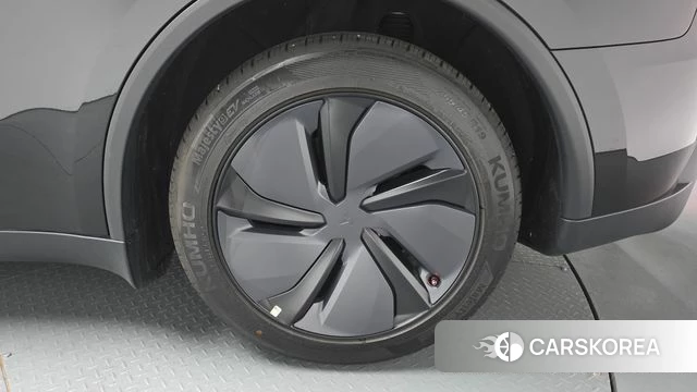 Tesla Model Y id 4200608 из Кореи 13