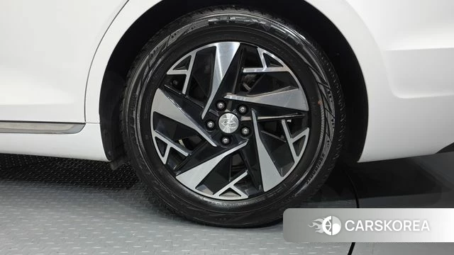 Hyundai The New Grandeur IG Hybrid id 4317664 из Кореи 13
