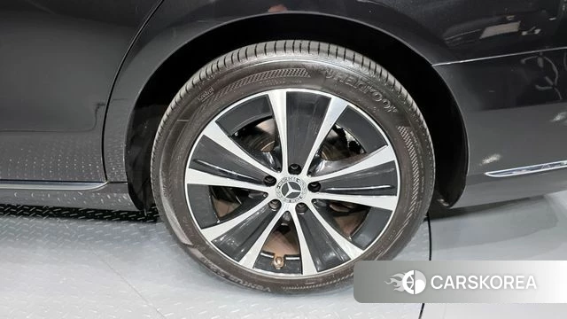 Mercedes-Benz E-Class W213 id 4203431 из Кореи 13