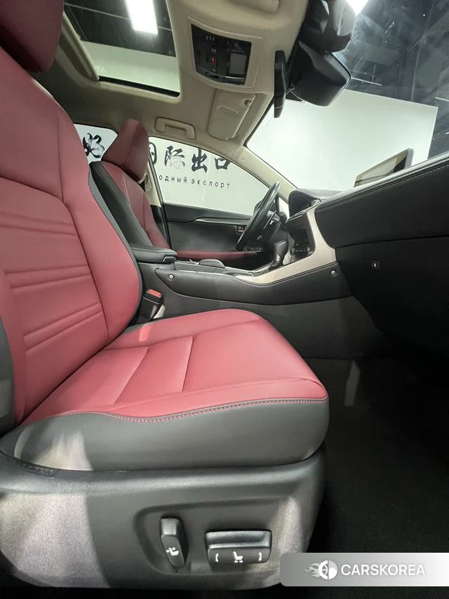 Lexus NX id 4207816 из Китая 13