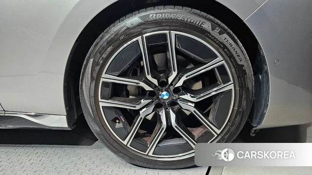 BMW 7 Series (G70) id 4691161 из Кореи 13
