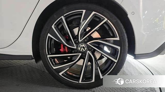 Volkswagen Golf 8th Generation id 4266851 из Кореи 13