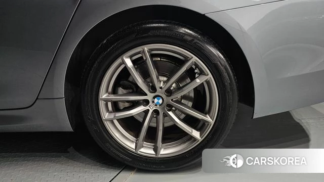 BMW 5 Series (G30) id 4521007 из Кореи 13
