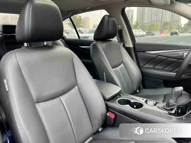 Infiniti Q50L id 3896134 из Китая 13