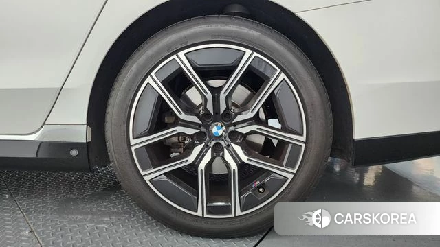 BMW 7 Series (G70) id 4590985 из Кореи 13