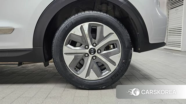 Kia Niro EV id 4309874 из Кореи 13