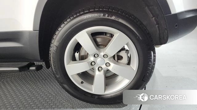 Land Rover Defender (L663) id 4603559 из Кореи 13