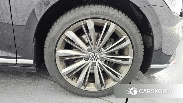 Volkswagen Passat GT (B8) id 4614470 из Кореи 13