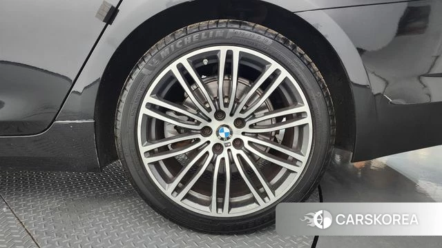 BMW 5 Series (G30) id 4465491 из Кореи 13