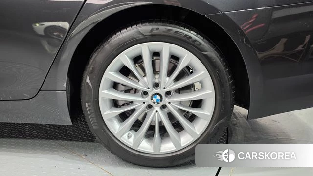BMW 5 Series (G30) id 4899758 из Кореи 13
