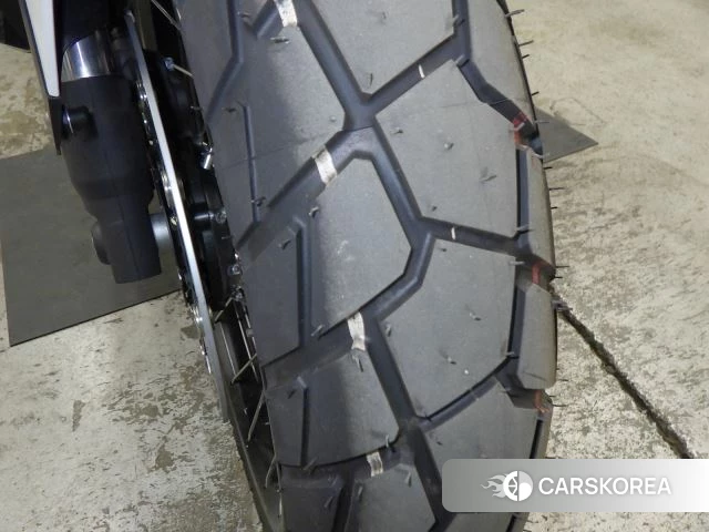 Honda X-ADV 750 id 4184216 из Японии 13