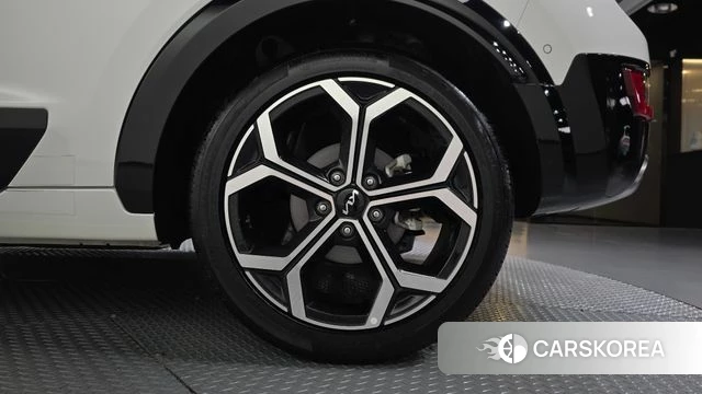 Kia Di Ol Nu Niro id 4934789 из Кореи 13