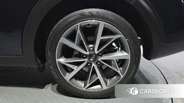Kia The New Niro id 4416726 из Кореи 13