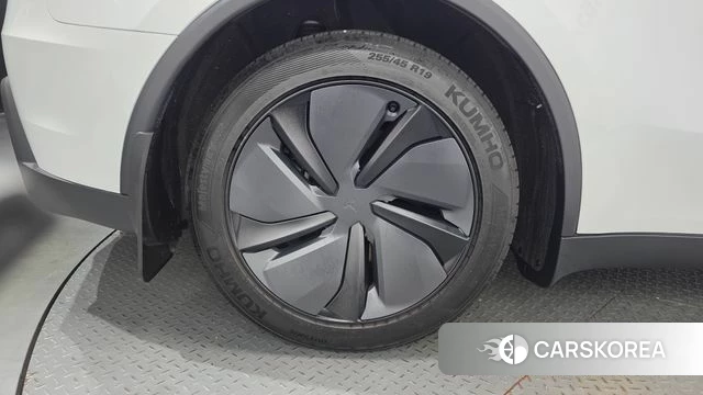 Tesla Model Y id 4847291 из Кореи 13