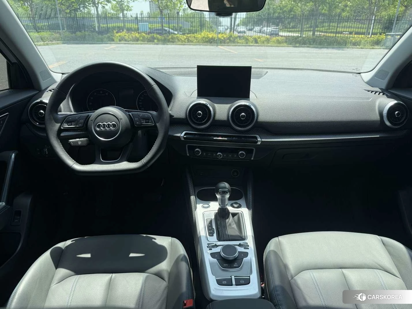 Audi Q2L id 4419139 из Китая 13