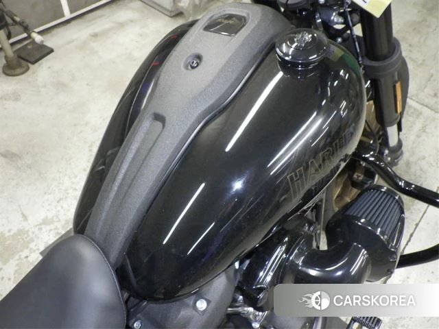 Harley-Davidson Softail Low Rider S FXLRS1920 id 4248057 из Японии 13