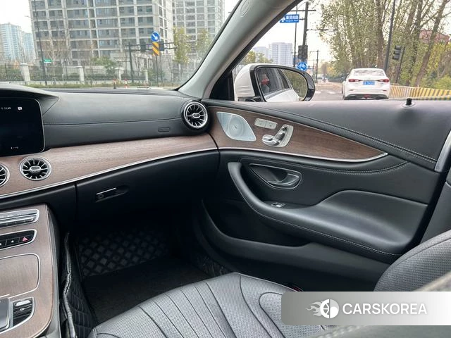 Mercedes-Benz CLS id 4254675 из Китая 13