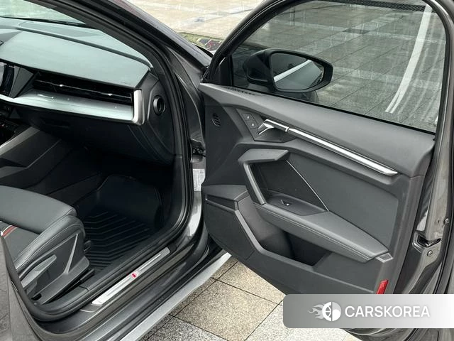 Audi A3 id 4236324 из Китая 13