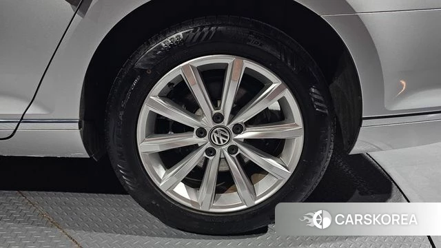 Volkswagen Passat GT (B8) id 4417372 из Кореи 13