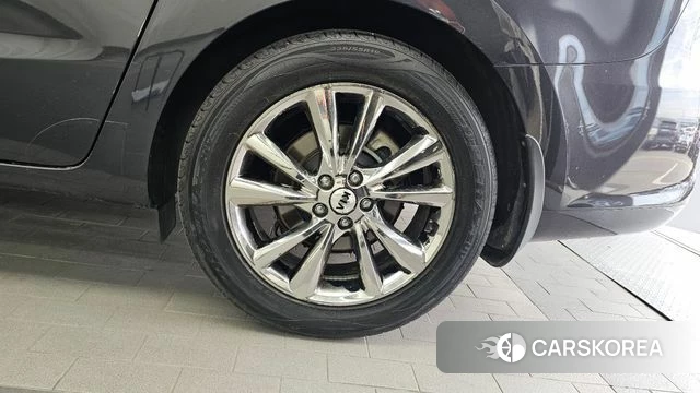 Kia The New Carnival id 4430236 из Кореи 13