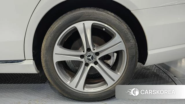 Mercedes-Benz E-Class W213 id 4285796 из Кореи 13