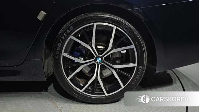 BMW 5 Series (G30) id 4864458 из Кореи 13
