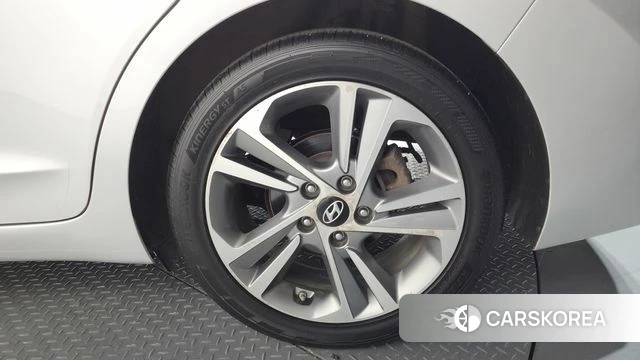 Hyundai Avante AD id 4596317 из Кореи 13