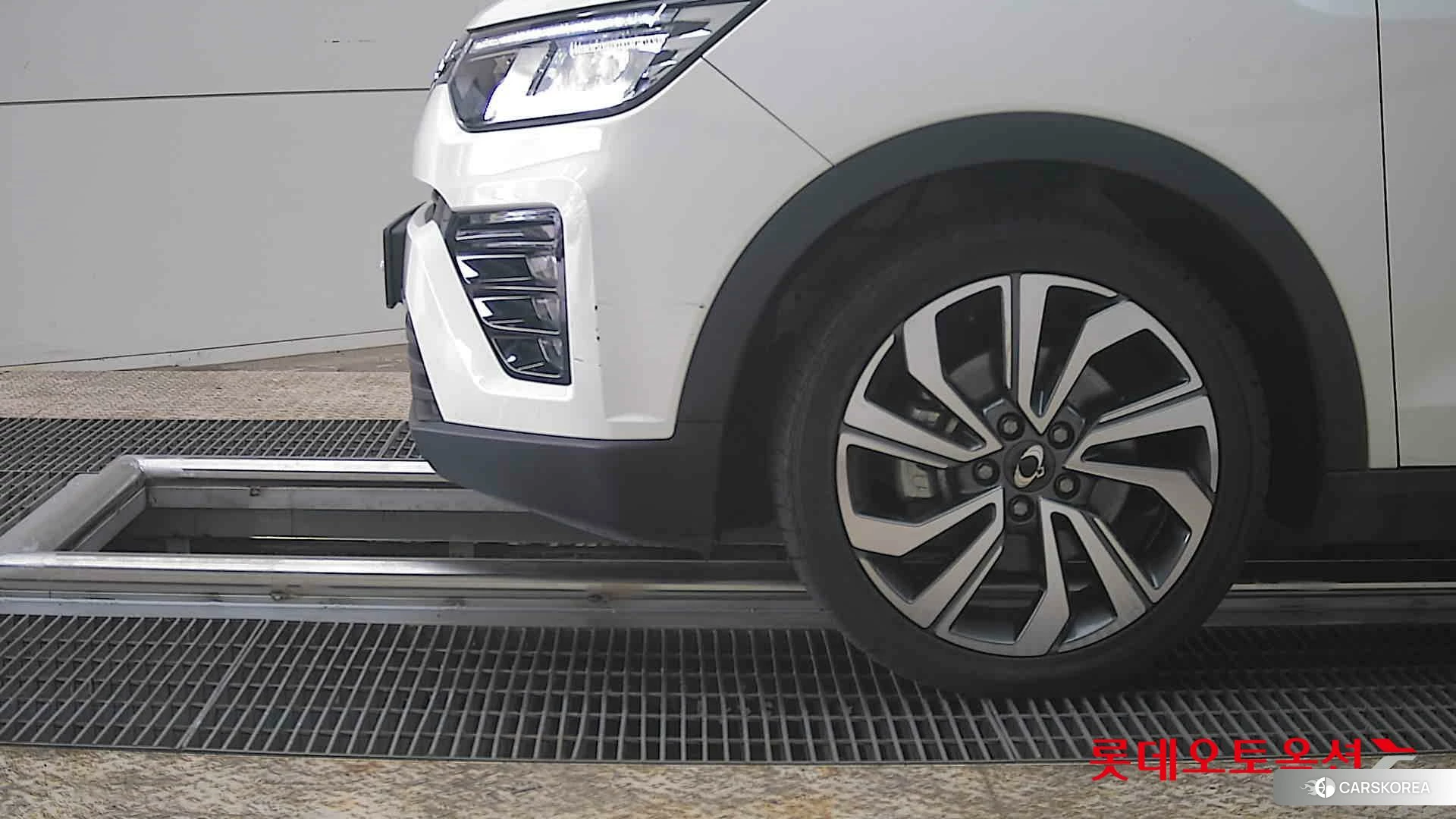 SsangYong Tivoli id 3875664 из Кореи 13