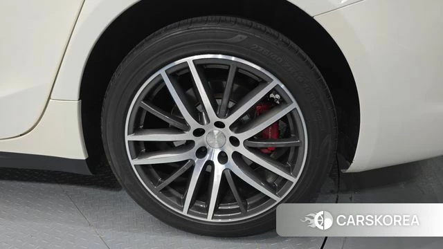 Maserati Ghibli id 4775531 из Кореи 13