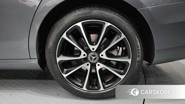 Mercedes-Benz E-Class W213 id 4672170 из Кореи 13