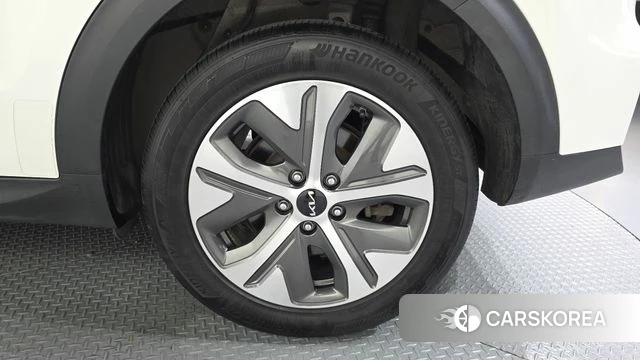Kia Niro Plus id 4641107 из Кореи 13