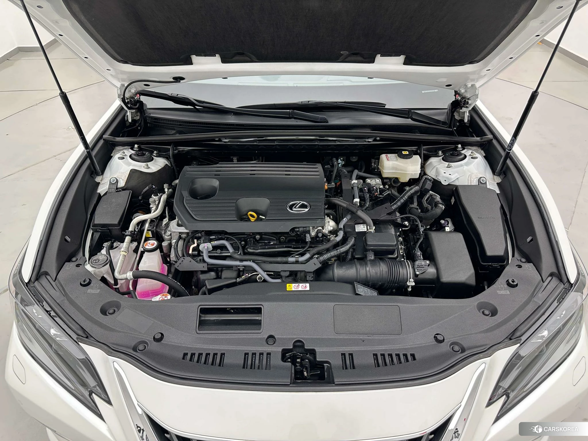 Lexus ES id 4473397 из Китая 13