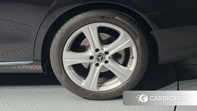 Mercedes-Benz E-Class W213 id 4605407 из Кореи 13
