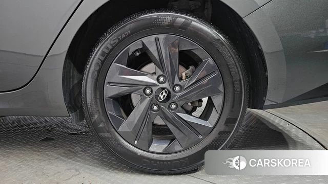 Hyundai Avante Hybrid (CN7) id 4906702 из Кореи 13