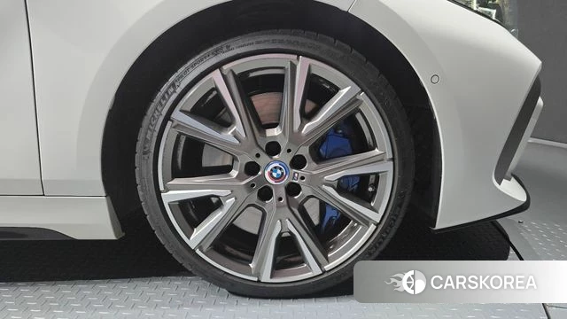 BMW 1 Series (F40) id 4602871 из Кореи 13