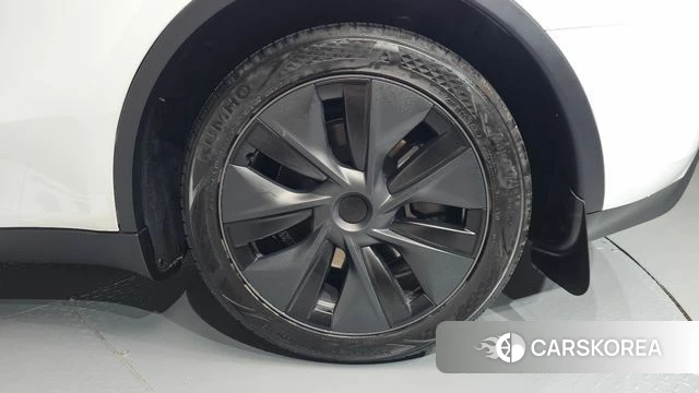 Tesla Model Y id 4691303 из Кореи 13