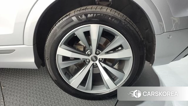 Audi Q8 (4M) id 4434051 из Кореи 13