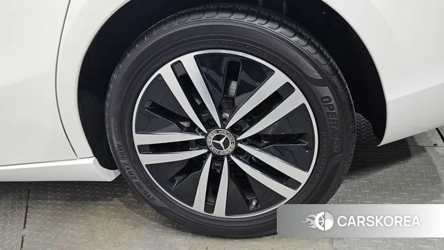 Mercedes-Benz A-Class W177 id 4619431 из Кореи 13
