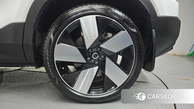 Volvo C40 Richards id 4457288 из Кореи 13