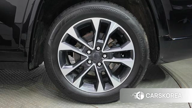 Jeep Grand Cherokee (WL) id 4750189 из Кореи 13