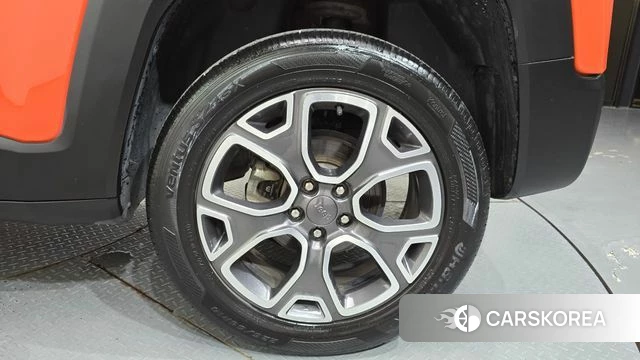 Jeep Renegade id 4770541 из Кореи 13