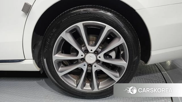 Mercedes-Benz E-Class W213 id 4397615 из Кореи 13