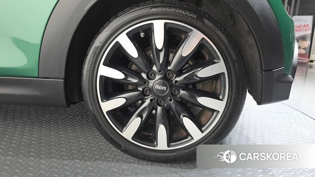 Mini Cooper S id 4361149 из Кореи 13
