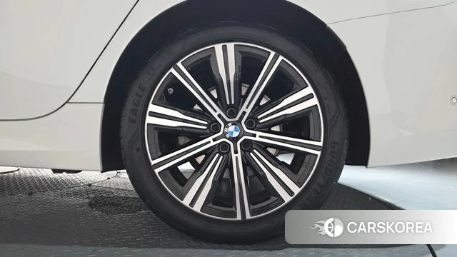BMW 3 Series (G20) id 4612417 из Кореи 13