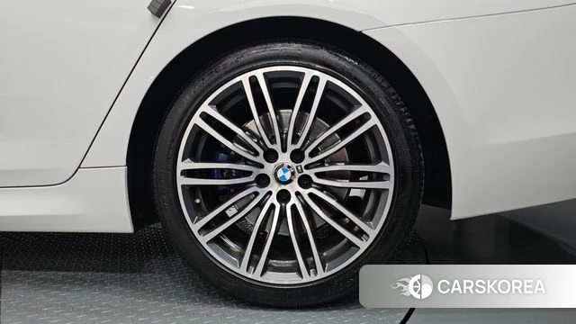 BMW 5 Series (G30) id 4918513 из Кореи 13