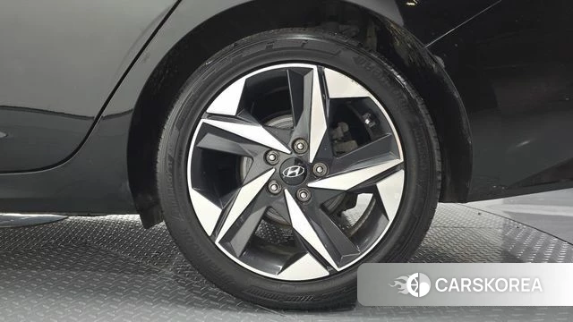 Hyundai Avante Hybrid (CN7) id 4671611 из Кореи 13