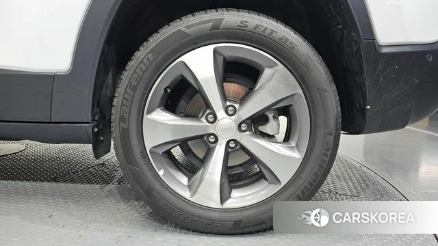 Jeep Cherokee (KL) id 4666868 из Кореи 13